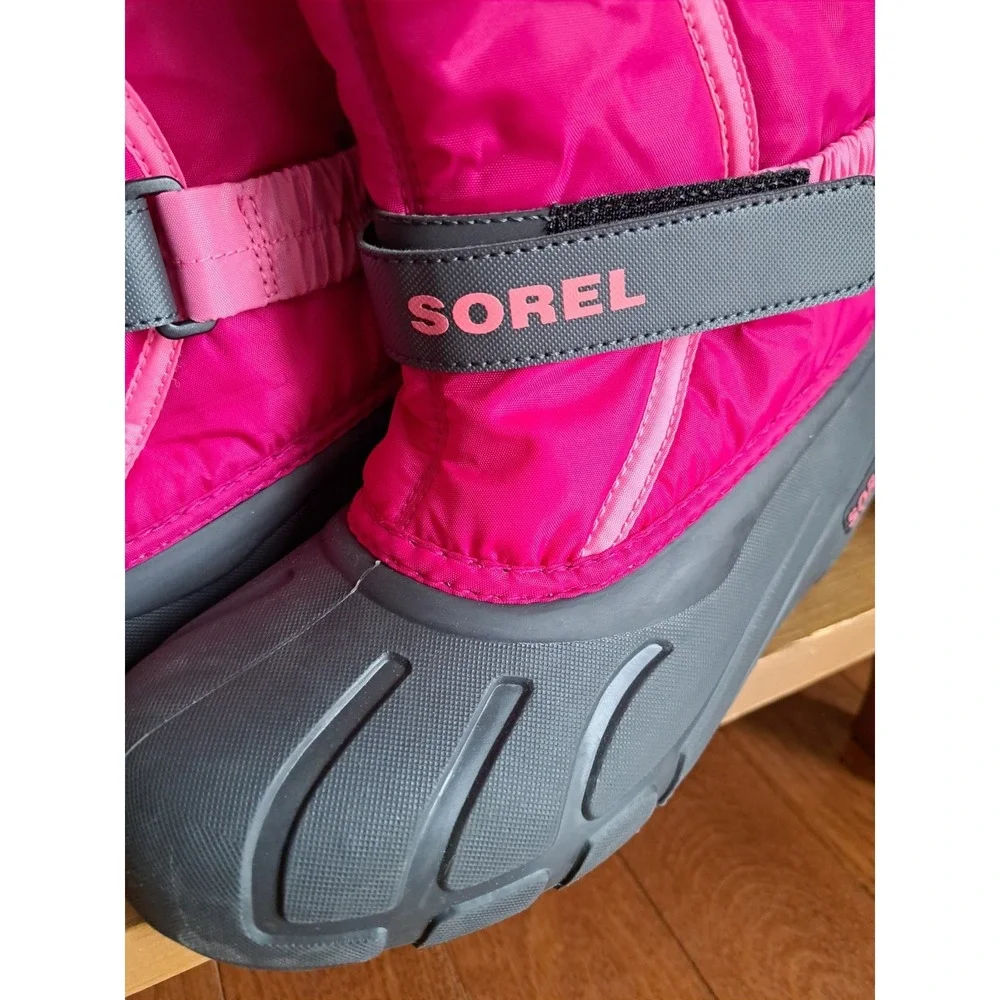 Sorel Kids Pink Waterproof Insulated Snow Boots Size 4 Girls Youth Winter